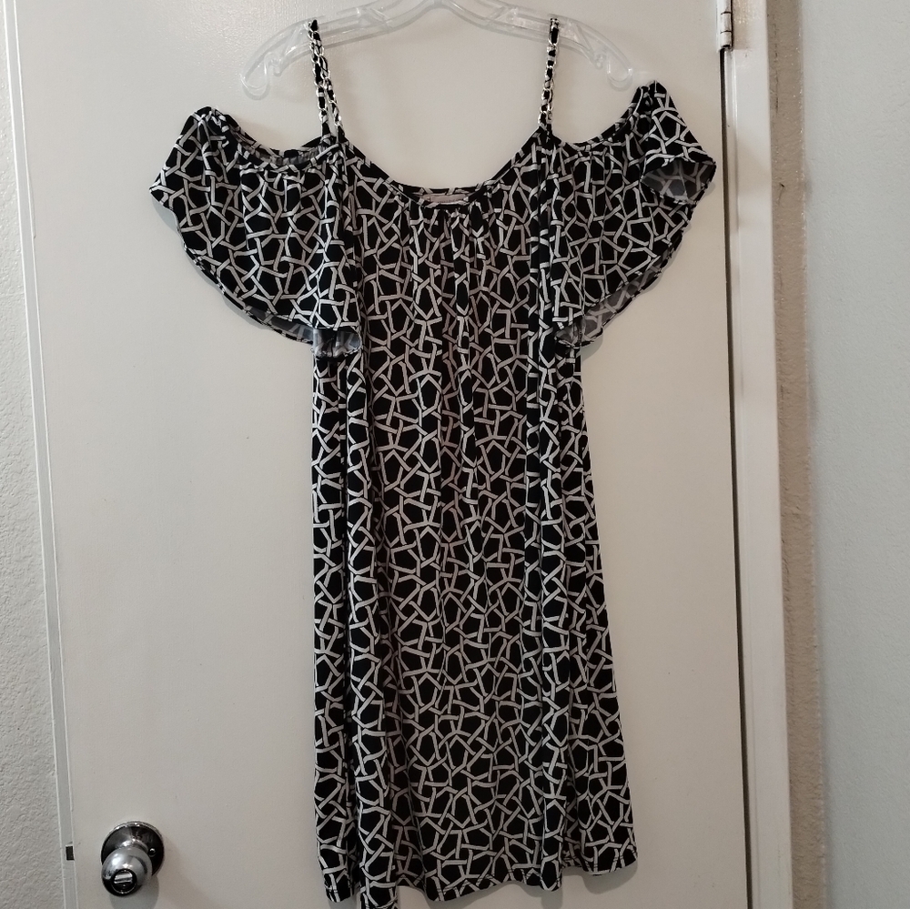 db established 1962 Women's Cold Shoulder Dress Size XL